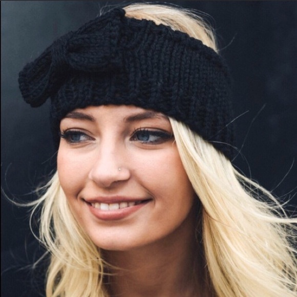 🙌 Black Winter Headband With Bow Decoration OS - Picture 2 of 2